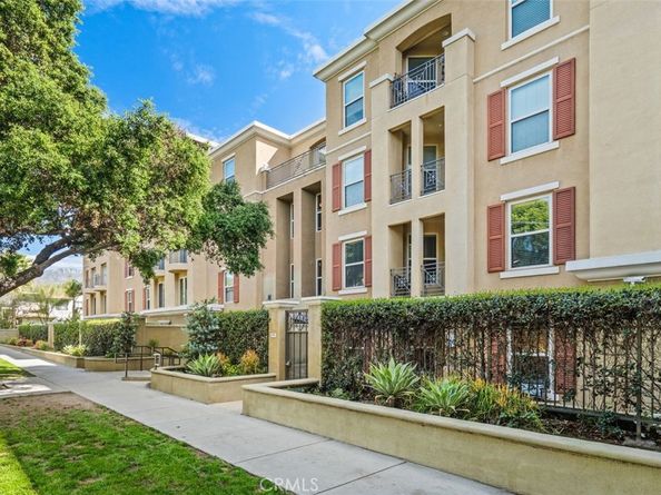 128 N Oak Knoll Avenue 317, Pasadena CA 91101