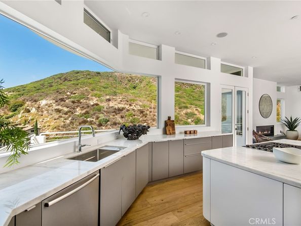 547 Temple Hills Drive, Laguna Beach CA 92651