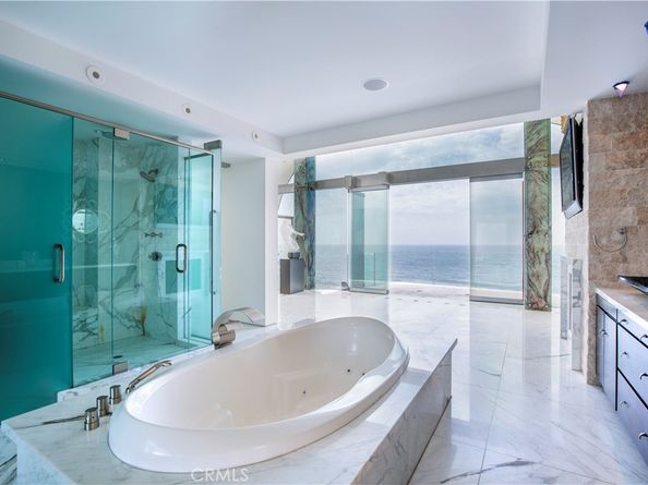 1261 Ocean Front, Laguna Beach CA 92651