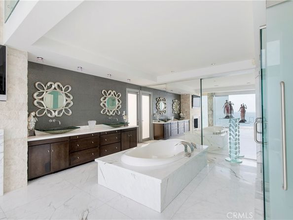 1261 Ocean Front, Laguna Beach CA 92651