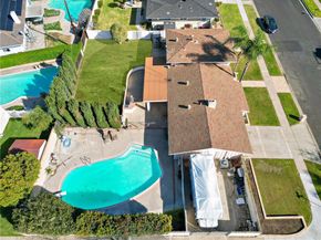 18161 Larkstone, North Tustin CA 92705