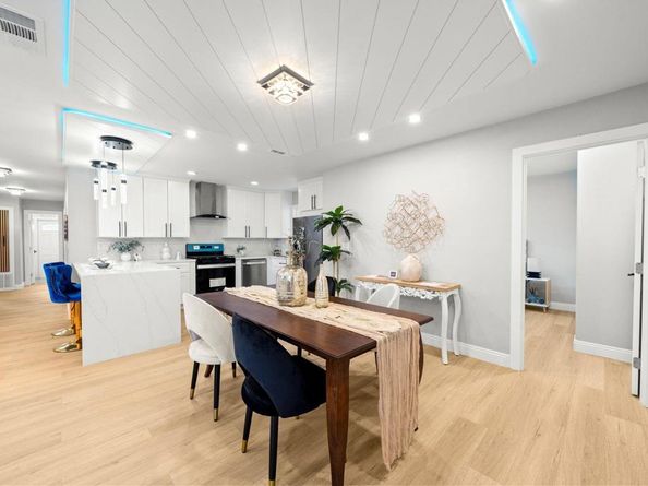 13910 Pomerado Road, Poway CA 92064