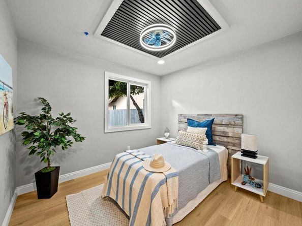 13910 Pomerado Road, Poway CA 92064