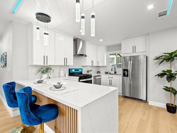 13910 Pomerado Road, Poway CA 92064