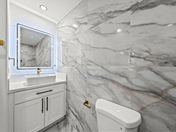 13910 Pomerado Road, Poway CA 92064