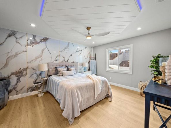 13910 Pomerado Road, Poway CA 92064