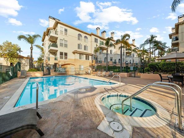 640 Camino De La Reina 1309, San Diego CA 92108