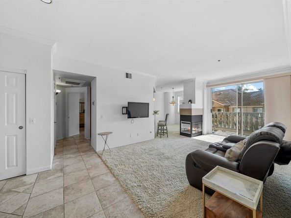 640 Camino De La Reina 1309, San Diego CA 92108