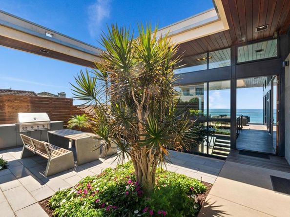 1909 S Pacific Street, Oceanside CA 92054