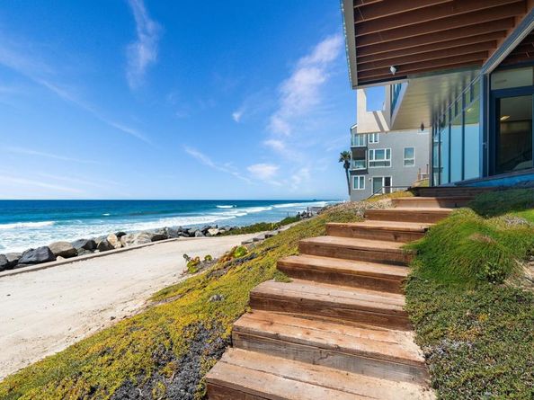 1909 S Pacific Street, Oceanside CA 92054