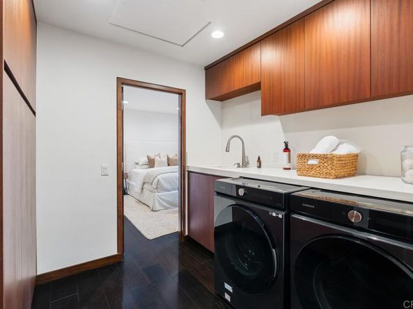 1126 Muirlands Vista Way, La Jolla CA 92037