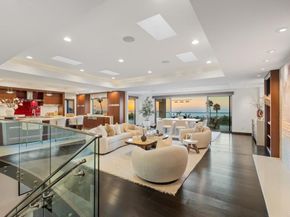 1126 Muirlands Vista Way, La Jolla CA 92037