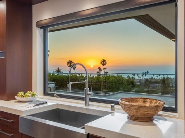 1126 Muirlands Vista Way, La Jolla CA 92037