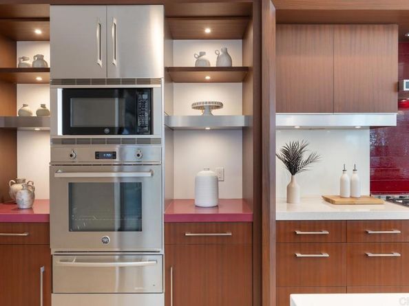 1126 Muirlands Vista Way, La Jolla CA 92037