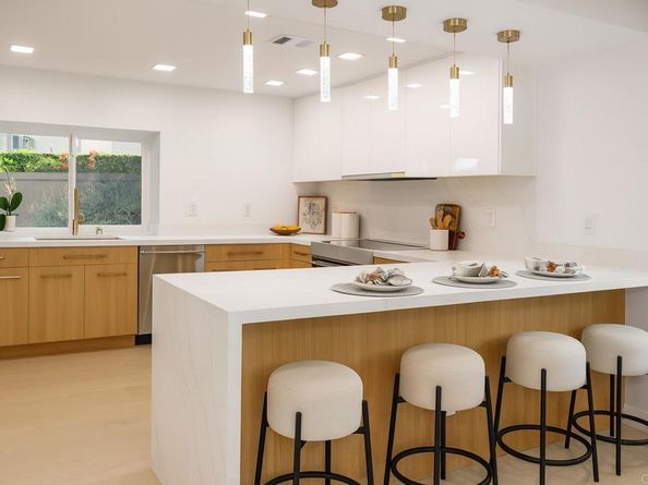 407 Via Ultimo, Encinitas CA 92024