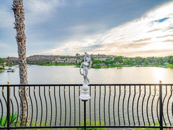 1499 La Linda Drive, San Marcos CA 92078