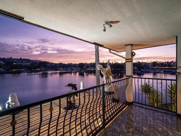 1499 La Linda Drive, San Marcos CA 92078