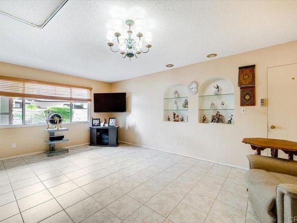1499 La Linda Drive, San Marcos CA 92078