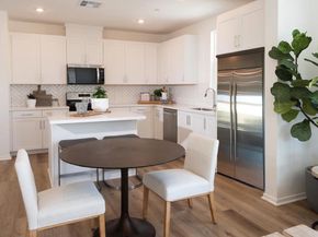 515 Avenida Centro 101, Chula Vista CA 91910