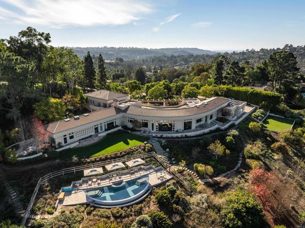 5320 Avenida Maravillas, Rancho Santa Fe CA 92067