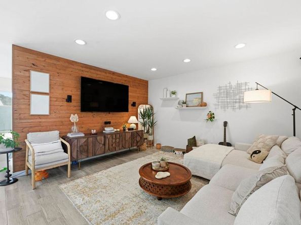 233 Festival Drive, Oceanside CA 92057