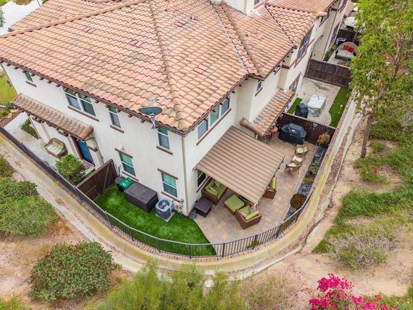 6901 Tourmaline Place, Carlsbad CA 92009