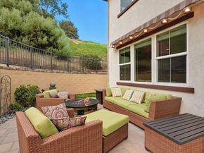 6901 Tourmaline Place, Carlsbad CA 92009