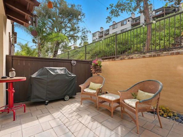 6901 Tourmaline Place, Carlsbad CA 92009
