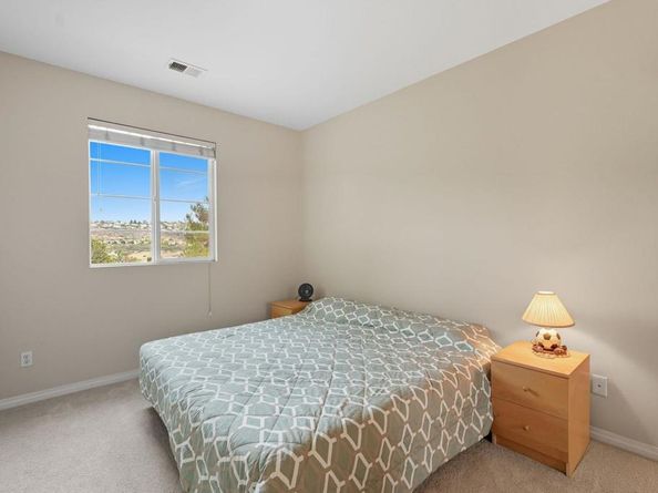 6901 Tourmaline Place, Carlsbad CA 92009
