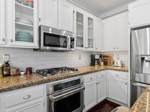 2119 SAND CREST Way, San Marcos CA 92078