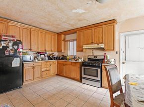 127 W 5Th Avenue, Escondido CA 92025