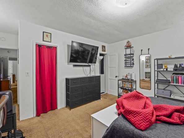 127 W 5Th Avenue, Escondido CA 92025