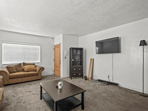 127 W 5Th Avenue, Escondido CA 92025
