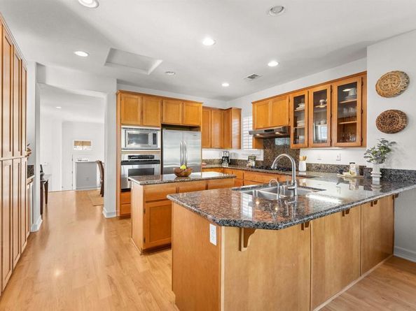 7066 Leeward Street, Carlsbad CA 92011