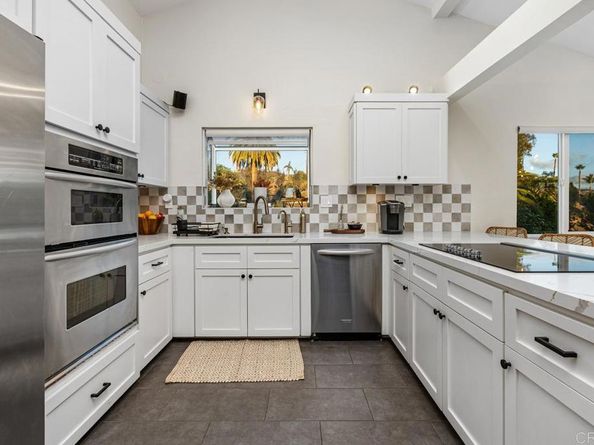682 Ora Avo Lane, Vista CA 92084