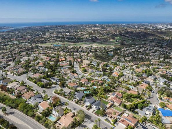 2568 Abedul Street, Carlsbad CA 92009