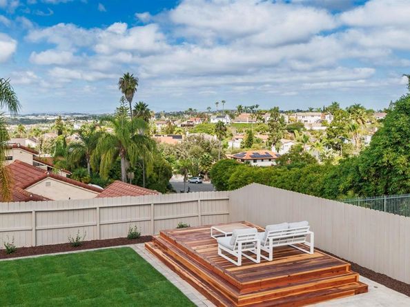 2568 Abedul Street, Carlsbad CA 92009