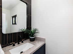 2568 Abedul Street, Carlsbad CA 92009