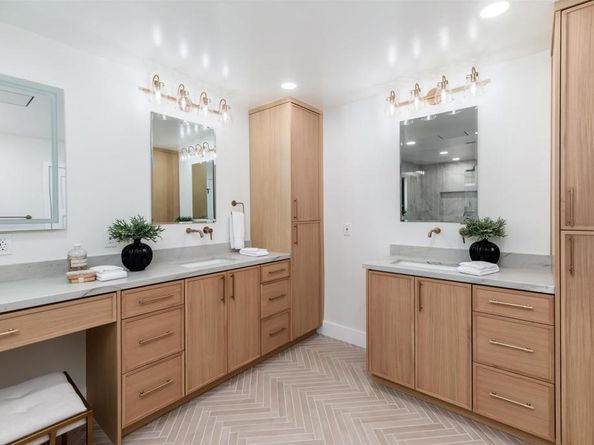 2568 Abedul Street, Carlsbad CA 92009