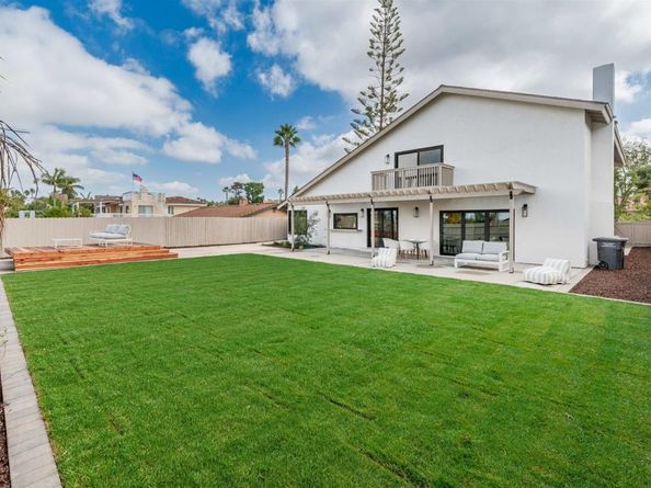 2568 Abedul Street, Carlsbad CA 92009