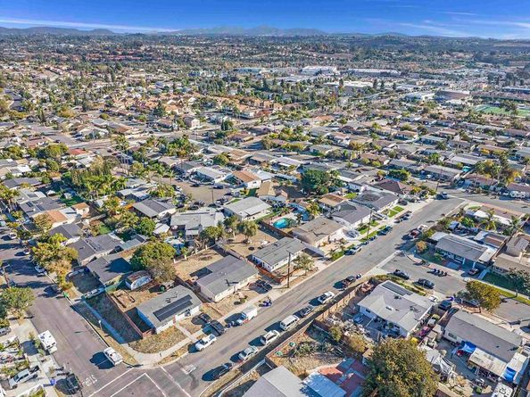 2820 Louise Street, Oceanside CA 92056