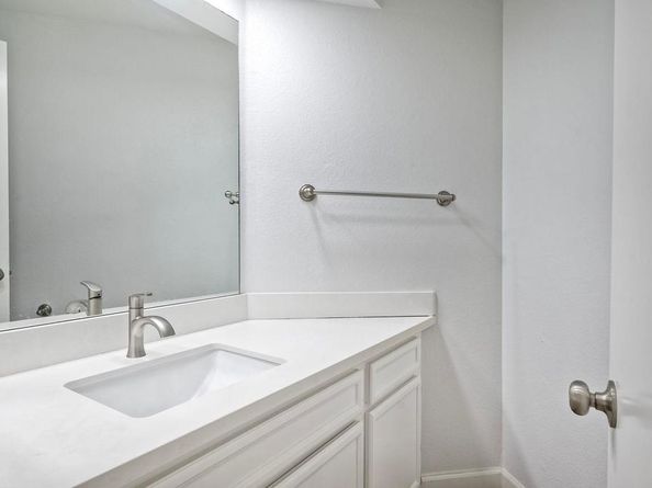 4215 Esperanza Way, Oceanside CA 92056