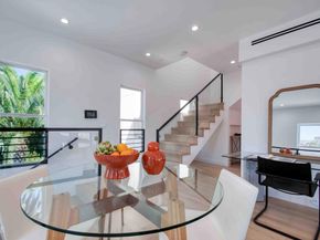 1901 N Stoke Lane, Los Angeles CA 90068