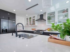 1901 N Stoke Lane, Los Angeles CA 90068