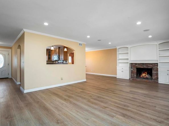 6261 Crystal Lake Ave, San Diego CA 92119