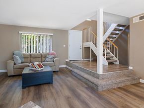 5676 Chateau Dr, San Diego CA 92117