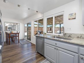 5676 Chateau Dr, San Diego CA 92117