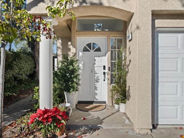 11330 Camino Playa Cancun 1, San Diego CA 92124