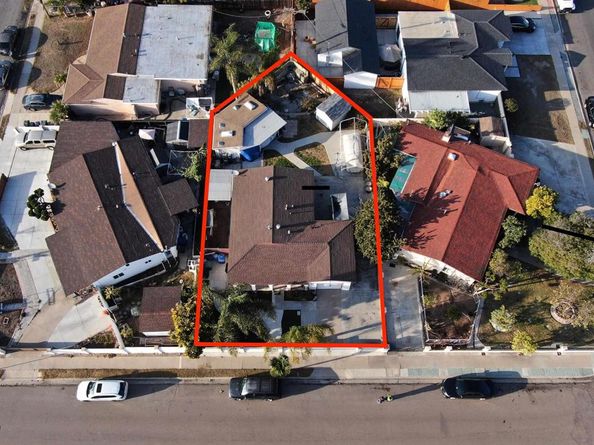 657 Sierra Way, Chula Vista CA 91911