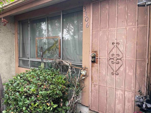 3306 Elm Avenue, Long Beach CA 90807